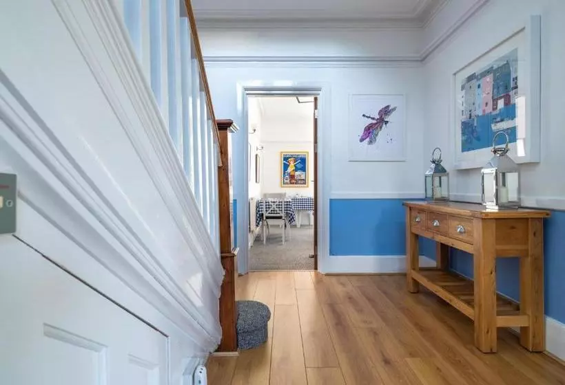 پانسیون The Westcott By The Sea   Just For Adults