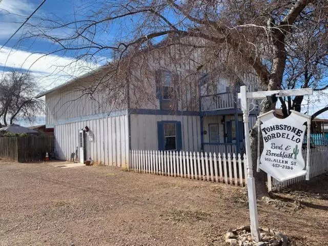 Tombstone Bordello Bed & Breakfast