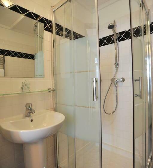 تختخواب و صبحانه Chambres D'hôtes La Petite Salamandre