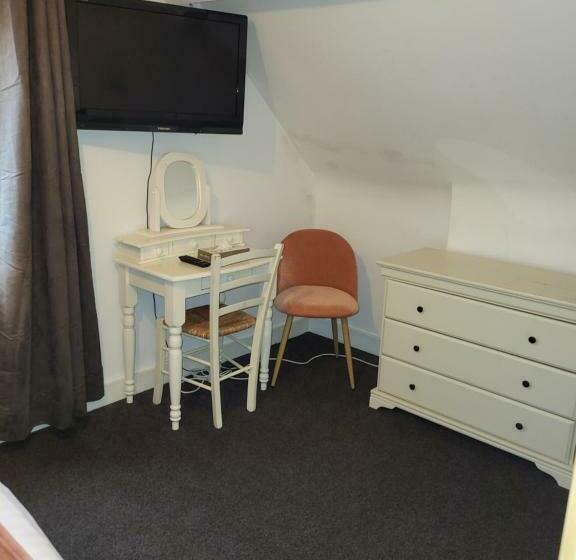 تختخواب و صبحانه Chambres D'hôtes La Petite Salamandre