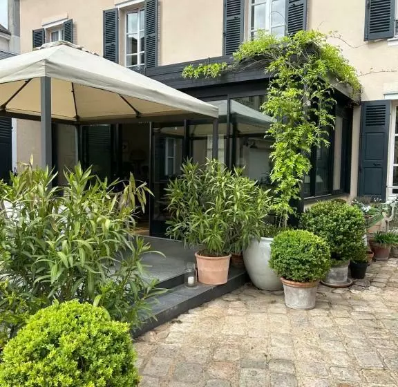 Aamiaismajoitus (B&B) Le Jardin Cathedrale