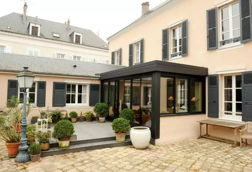 Aamiaismajoitus (B&B) Le Jardin Cathedrale