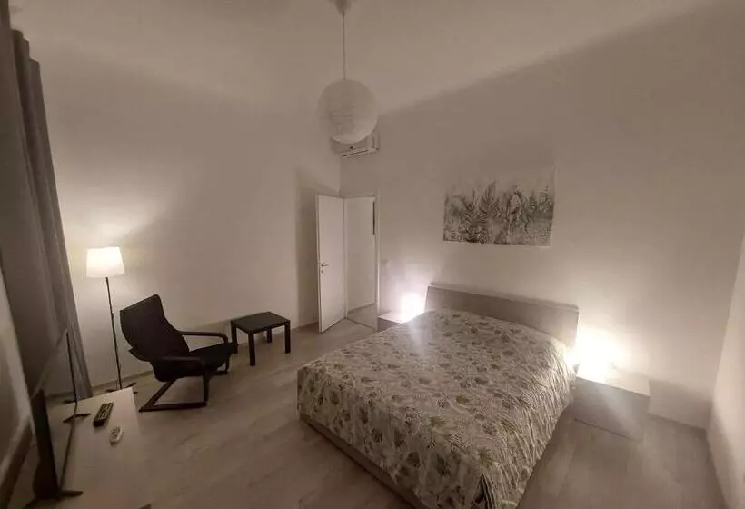 تختخواب و صبحانه Torrebianca