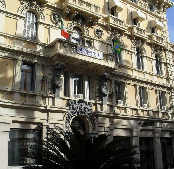 ホテル Albergo Malibu