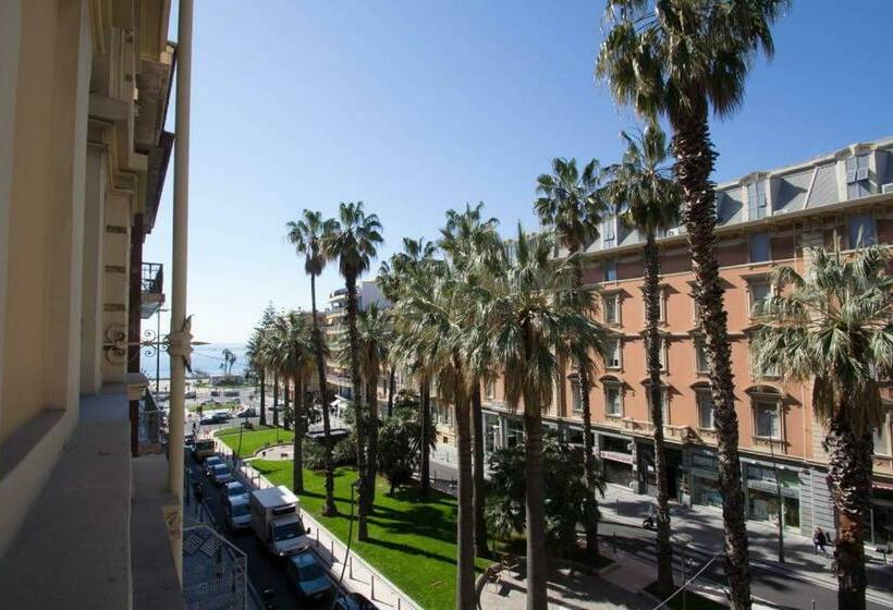 ホテル Albergo Malibu