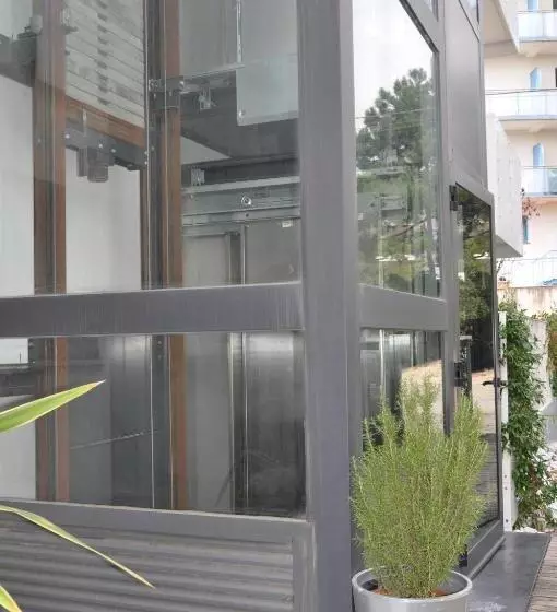 Hotelli Garden