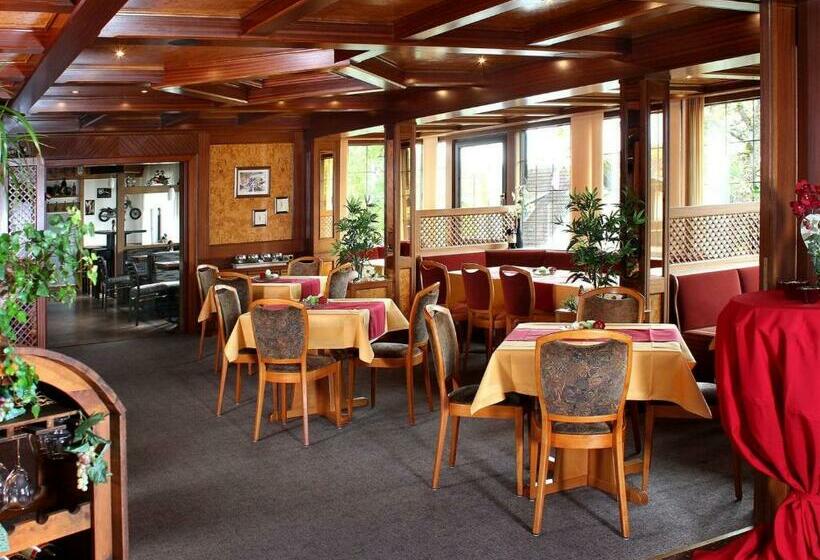 فندق Gasthof Zum Burghof