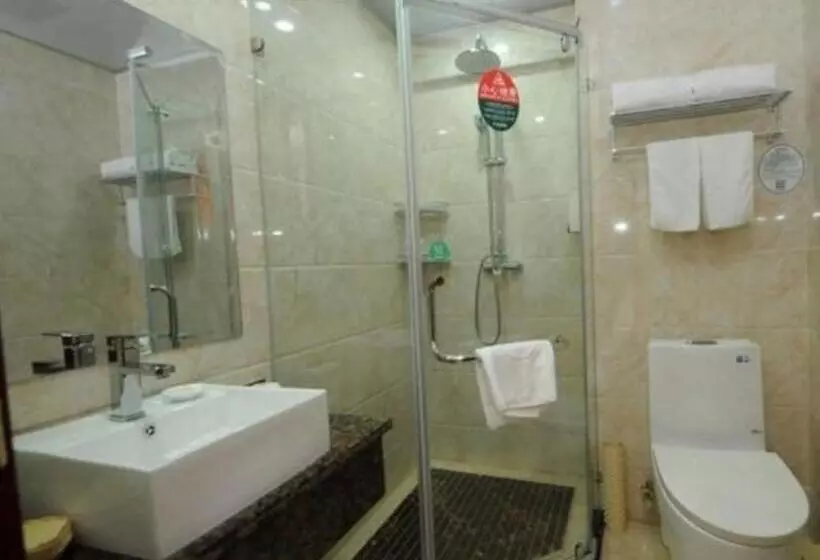 هتل Greentree Inn Anhui Yaohai District Mingguang Road Bus Station Express