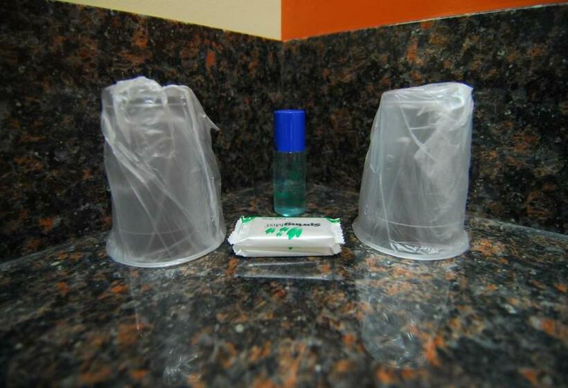 فندق على الطريق Studio City Inn   Near Universal Studios Hollywood