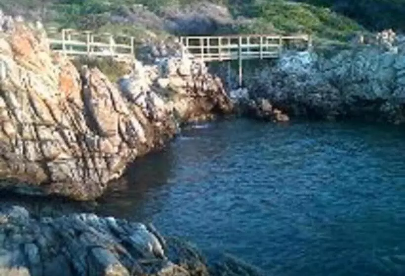 Villa Ocean Crest B&b