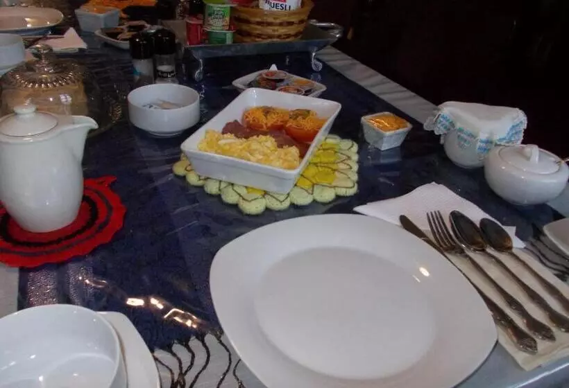 Villa Ocean Crest B&b