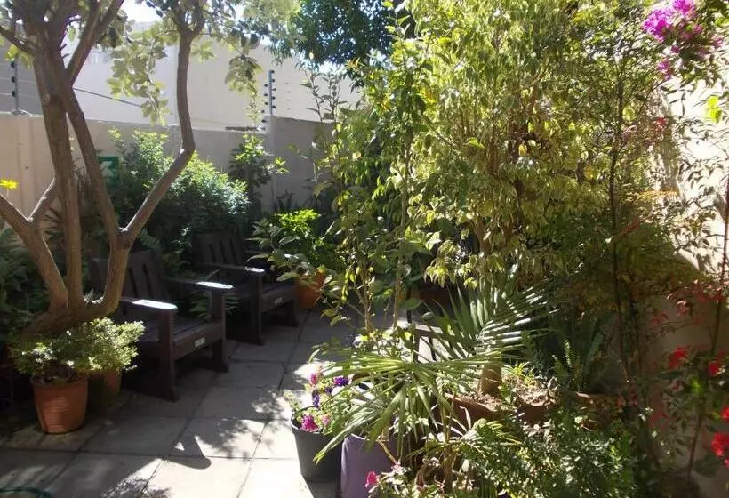 Villa Ocean Crest B&b