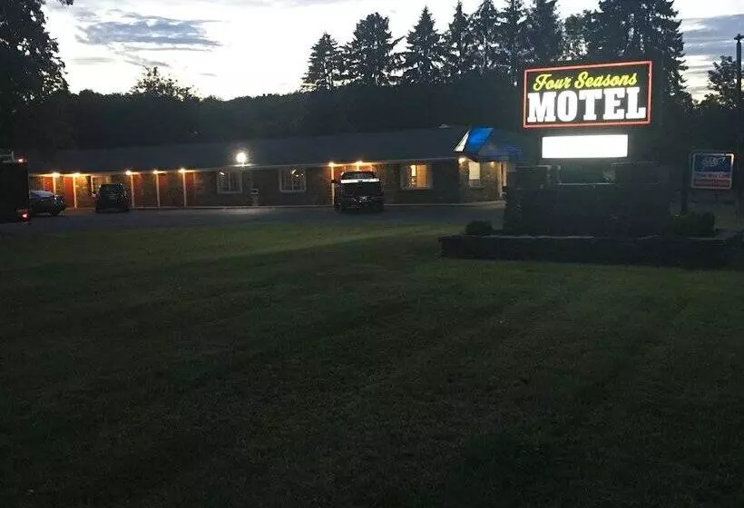 Four Season Motel