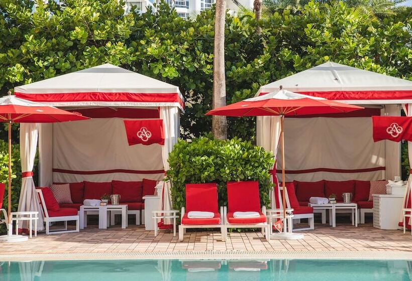 Hotel Acqualina Resort And Residences