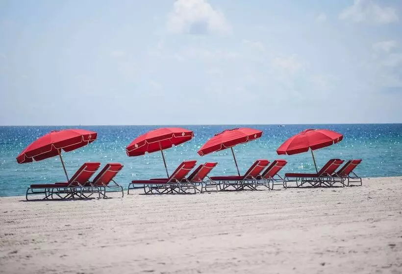 酒店 Acqualina Resort And Residences