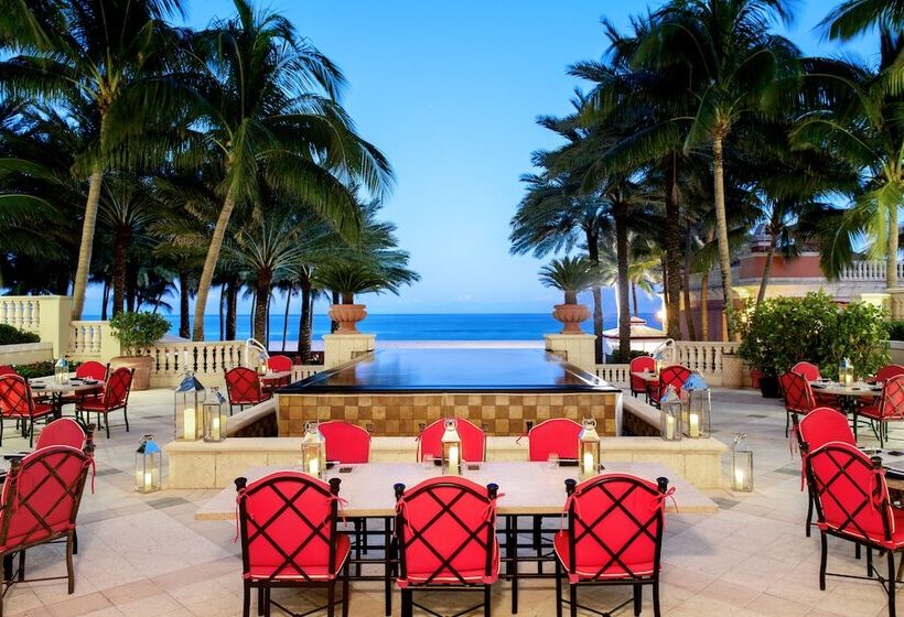 Hotel Acqualina Resort And Residences