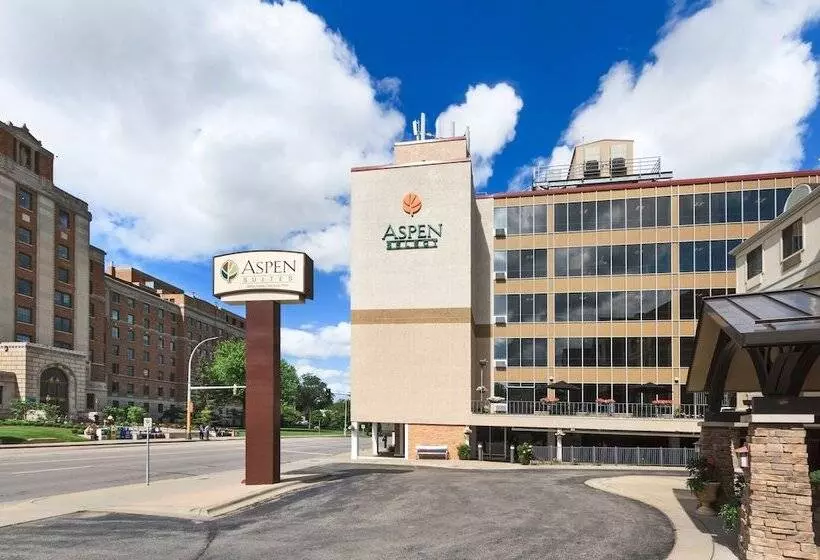 בית מלון כפרי Aspen Suites  Rochester