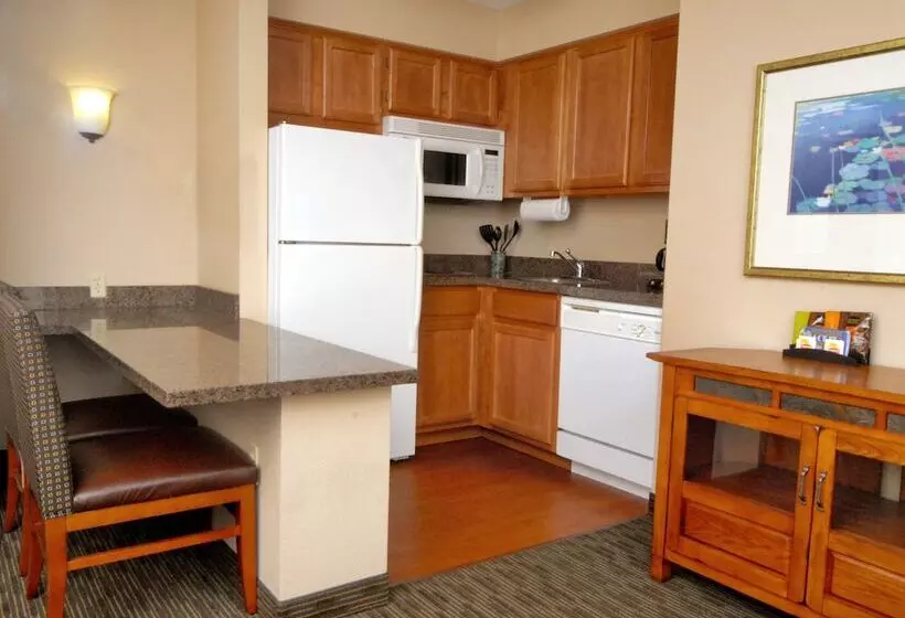 בית מלון כפרי Aspen Suites  Rochester