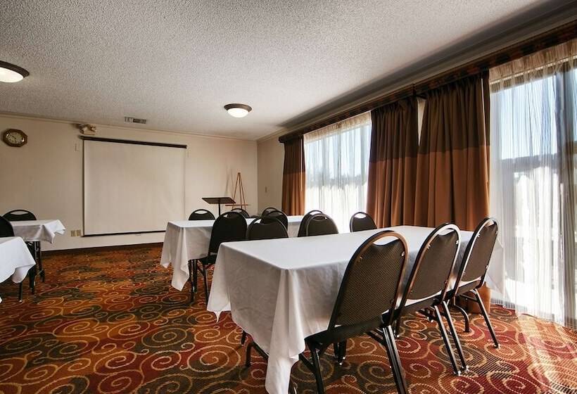 ホテル Best Western Chieftain Inn