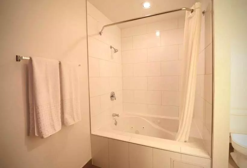 בית מלון כפרי Best Western Chieftain Inn