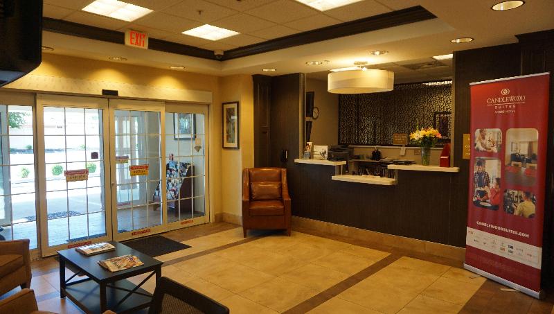 Отель Candlewood Suites West Springfield, An Ihg