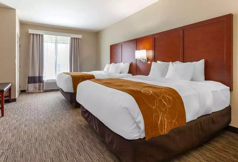 هتل Comfort Suites