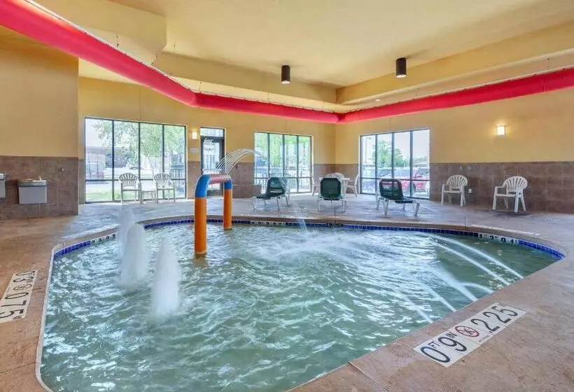 هتل Comfort Suites