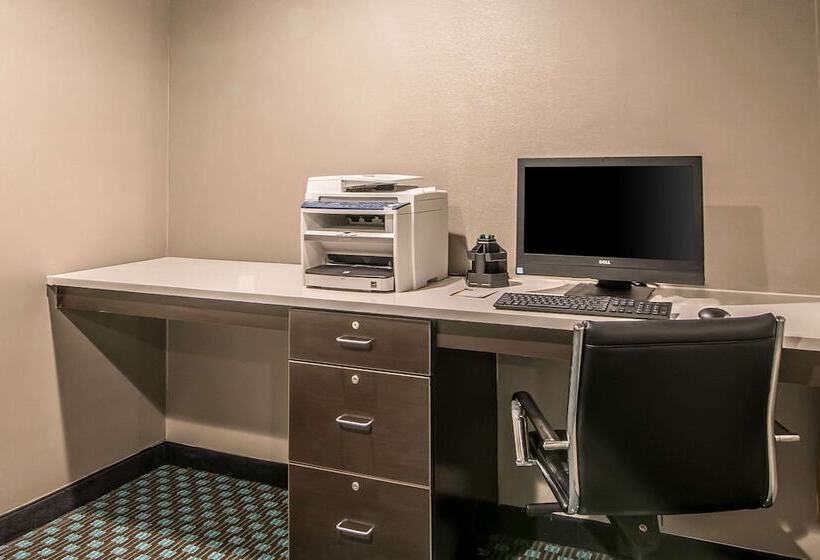 Elevate Hotel At Sierra Blanca Ruidoso, Ascend Hotel Collection