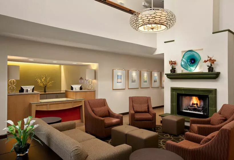 Отель Hawthorn Suites By Wyndham Overland Park