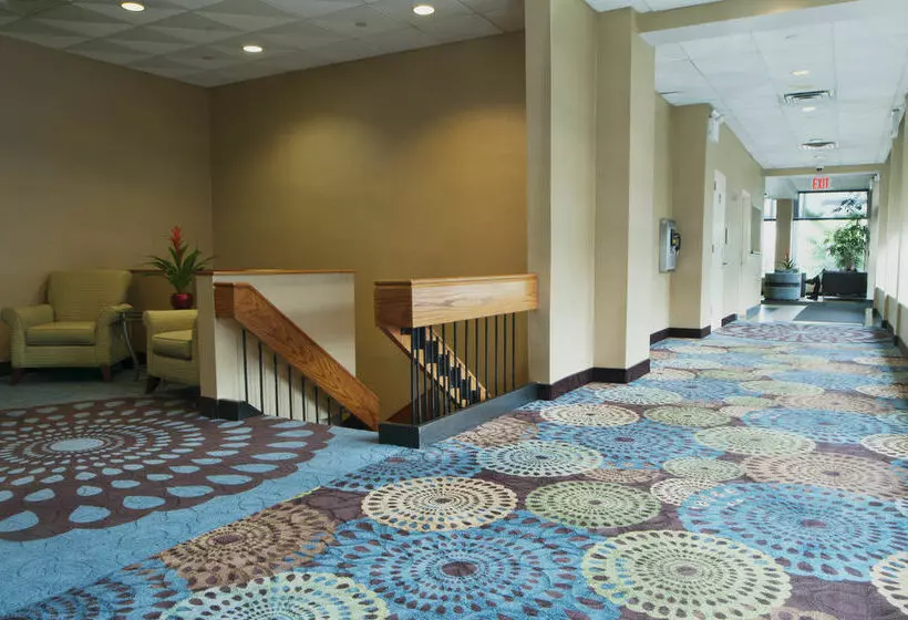 هتل Holiday Inn Laguardia Airport, An Ihg