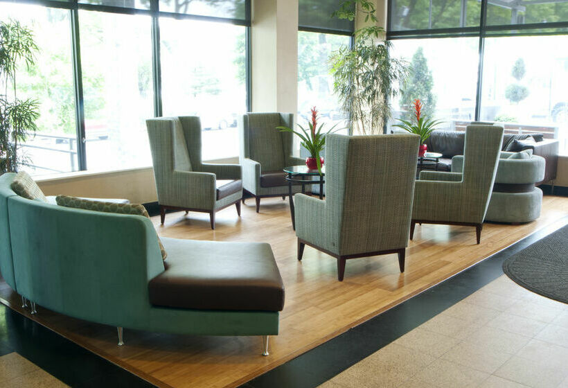 בית מלון כפרי Holiday Inn Laguardia Airport, An Ihg