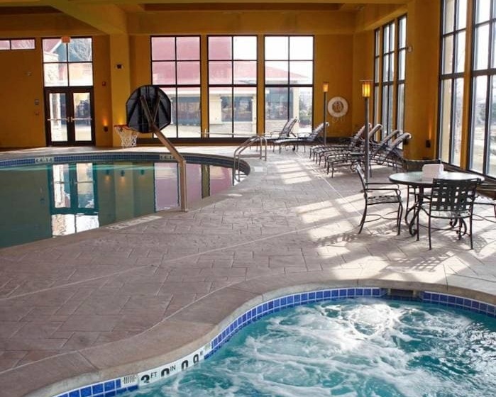 Holiday Inn Hotel Pewaukee Milwaukee West, An Ihg