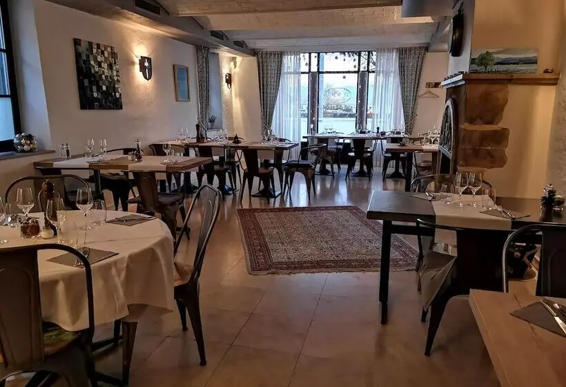 ホテル L'hôtel By Hostellerie Du Château