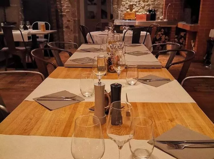 ホテル L'hôtel By Hostellerie Du Château