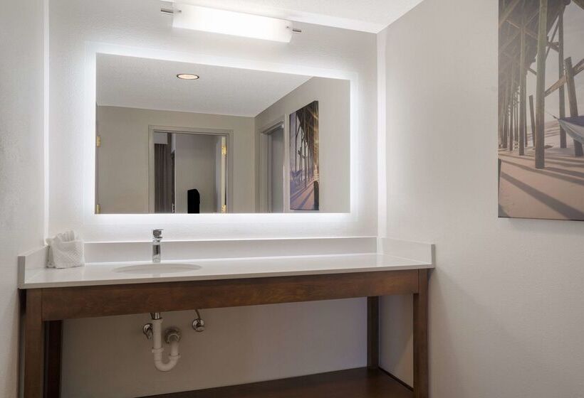 هتل Mainstay Suites Wilmington   University Area