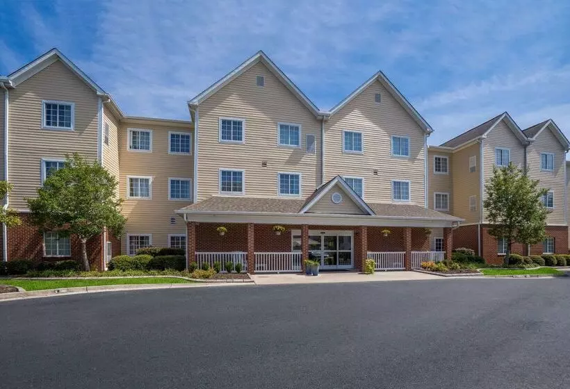 Отель Mainstay Suites Wilmington   University Area