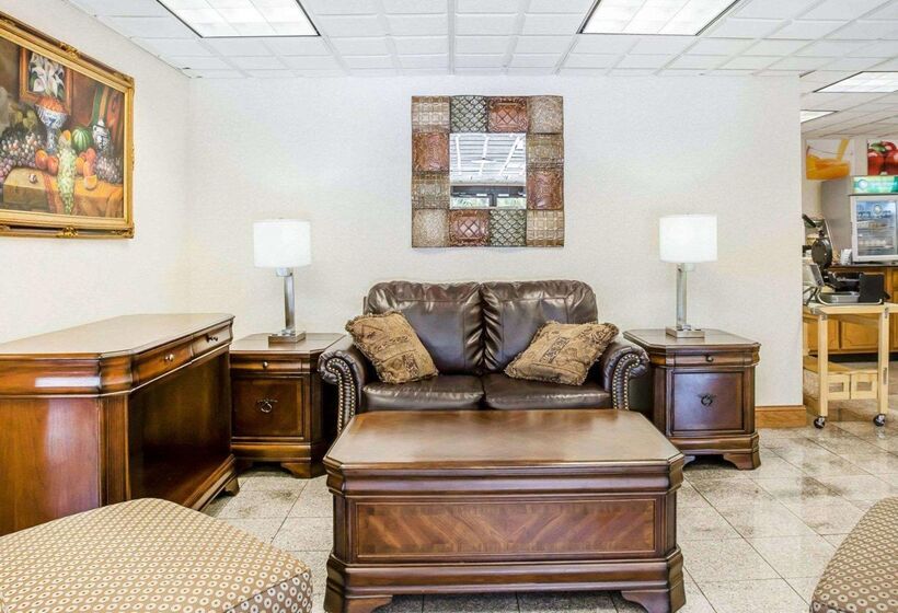 فندق Quality Inn