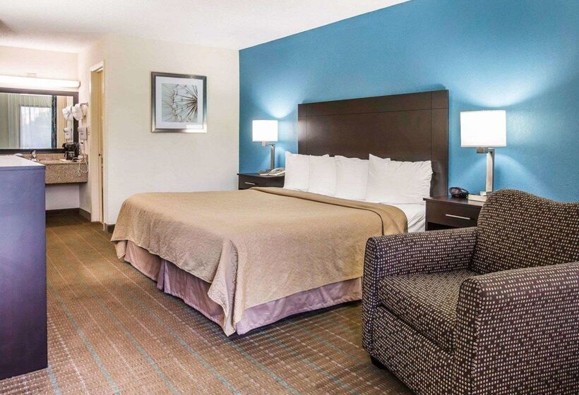 فندق Quality Inn