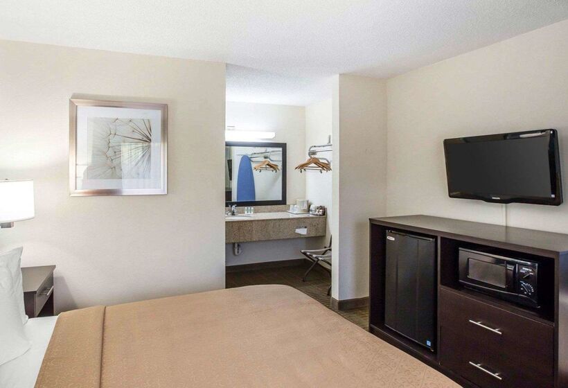 فندق Quality Inn