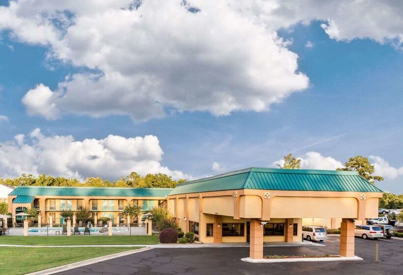 فندق Quality Inn