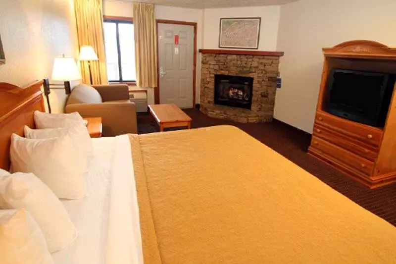 酒店 Quality Inn & Suites