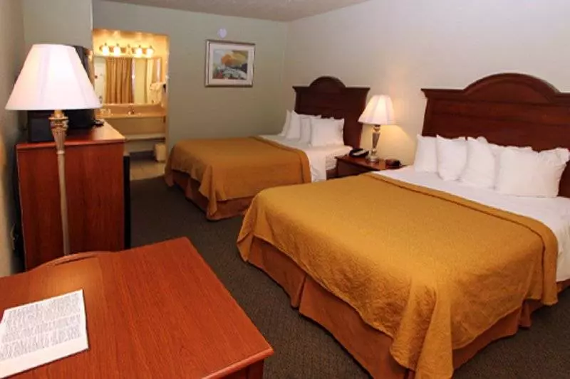 酒店 Quality Inn & Suites