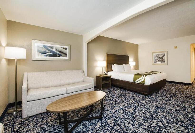 هتل Quality Suites Houston Hobby Airport