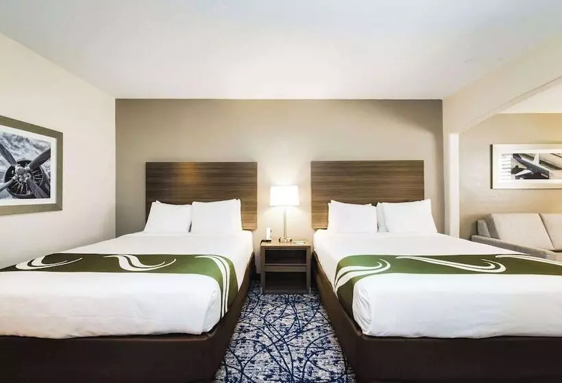 בית מלון כפרי Quality Suites Houston Hobby Airport