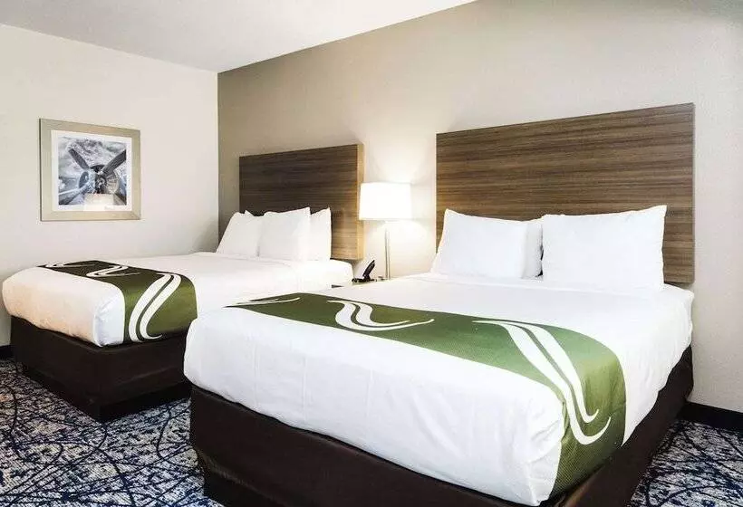 בית מלון כפרי Quality Suites Houston Hobby Airport