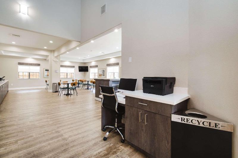 هتل Quality Suites Houston Hobby Airport