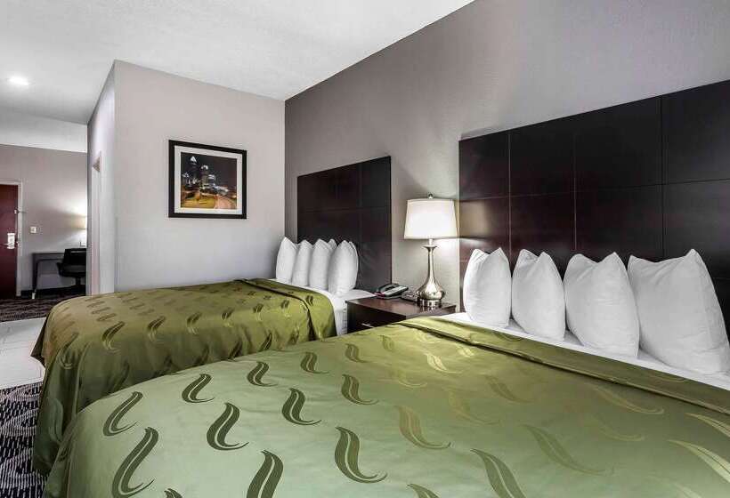 Отель Quality Suites Pineville  Charlotte