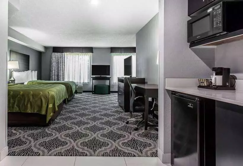 酒店 Quality Suites Pineville  Charlotte