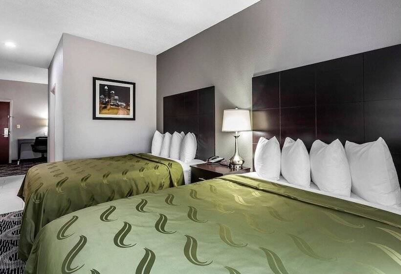 Отель Quality Suites Pineville  Charlotte