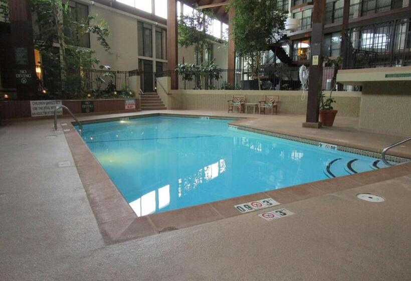 Radisson Hotel Lenexa Overland Park